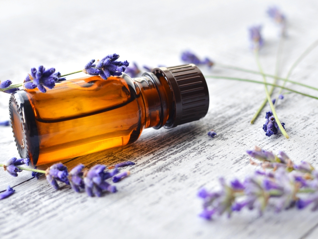 Lavendelöl als Hausmittel für nässende Wunden