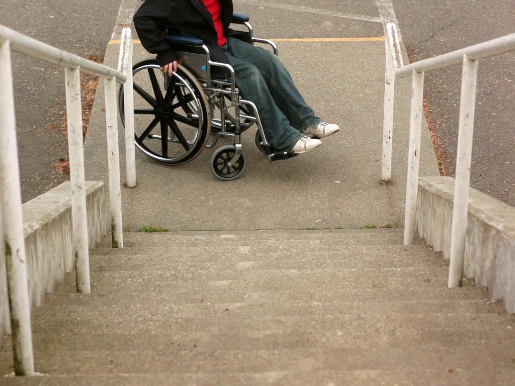 Treppensteiger Rollstuhl mieten, um Treppen einfach zu überwinden